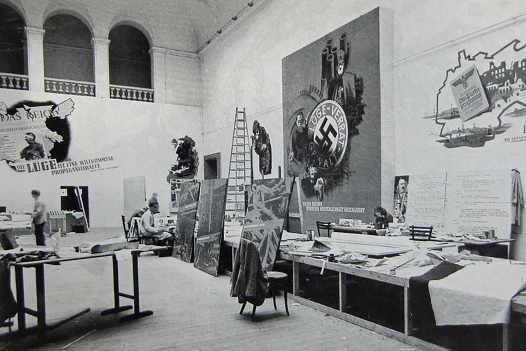 Antifaschistische Ausstellung „Niemals vergessen!“ im Wiener Künstlerhaus, 1946